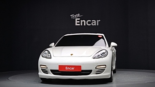 PORSCHE PANAMERA 2011