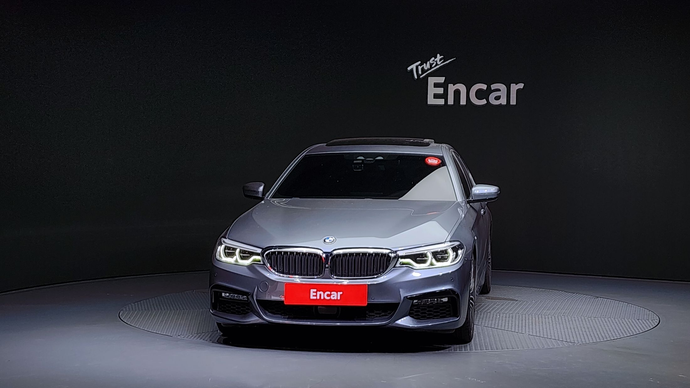 BMW 5-SERIES G30 2018