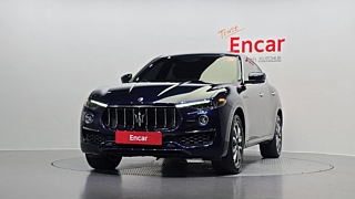 MASERATI LEVANTE 2020