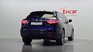 MASERATI LEVANTE 2020