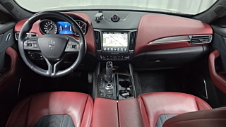 MASERATI LEVANTE 2020