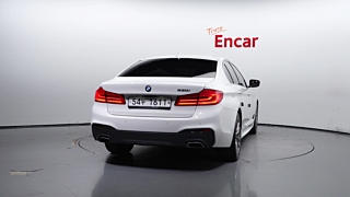 BMW 5-SERIES G30 2018