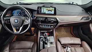 BMW 5-SERIES G30 2018