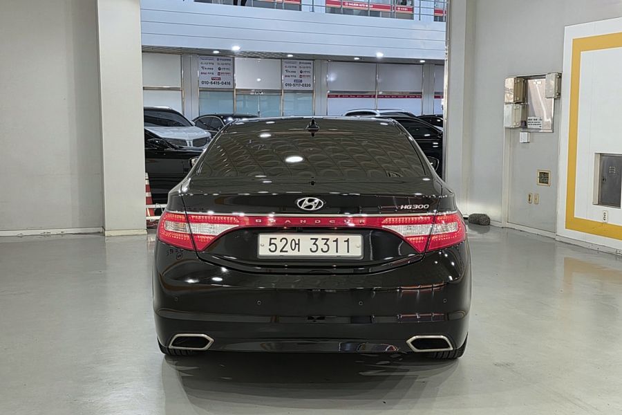HYUNDAI GRANDEUR HG 2015