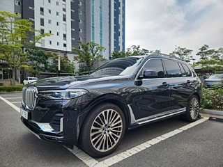 BMW X7 G07 2021