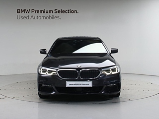 BMW 5-SERIES G30 2019
