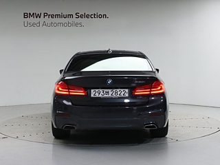 BMW 5-SERIES G30 2019