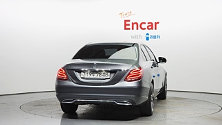 MERCEDES BENZ C-CLASS W205 2017