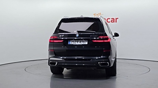 BMW X7 G07 2024