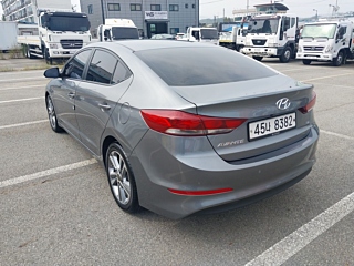 HYUNDAI AVANTE AD 2017