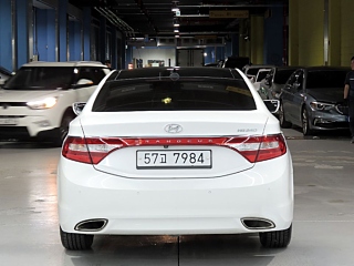 HYUNDAI GRANDEUR HG 2012