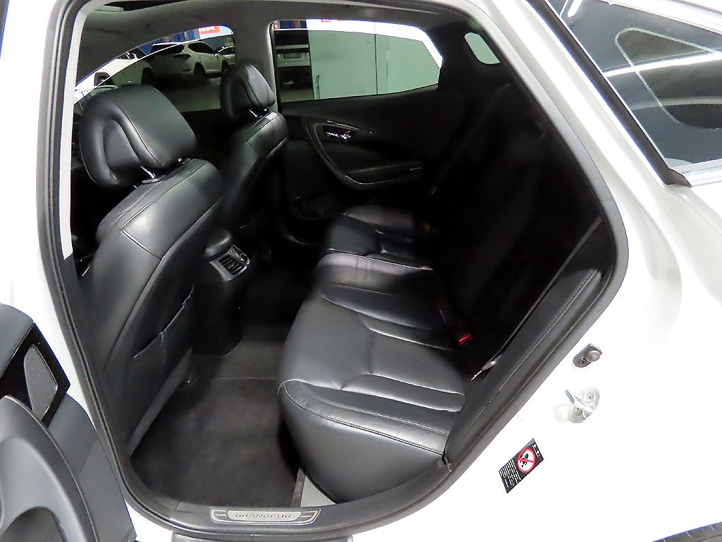 HYUNDAI GRANDEUR HG 2012