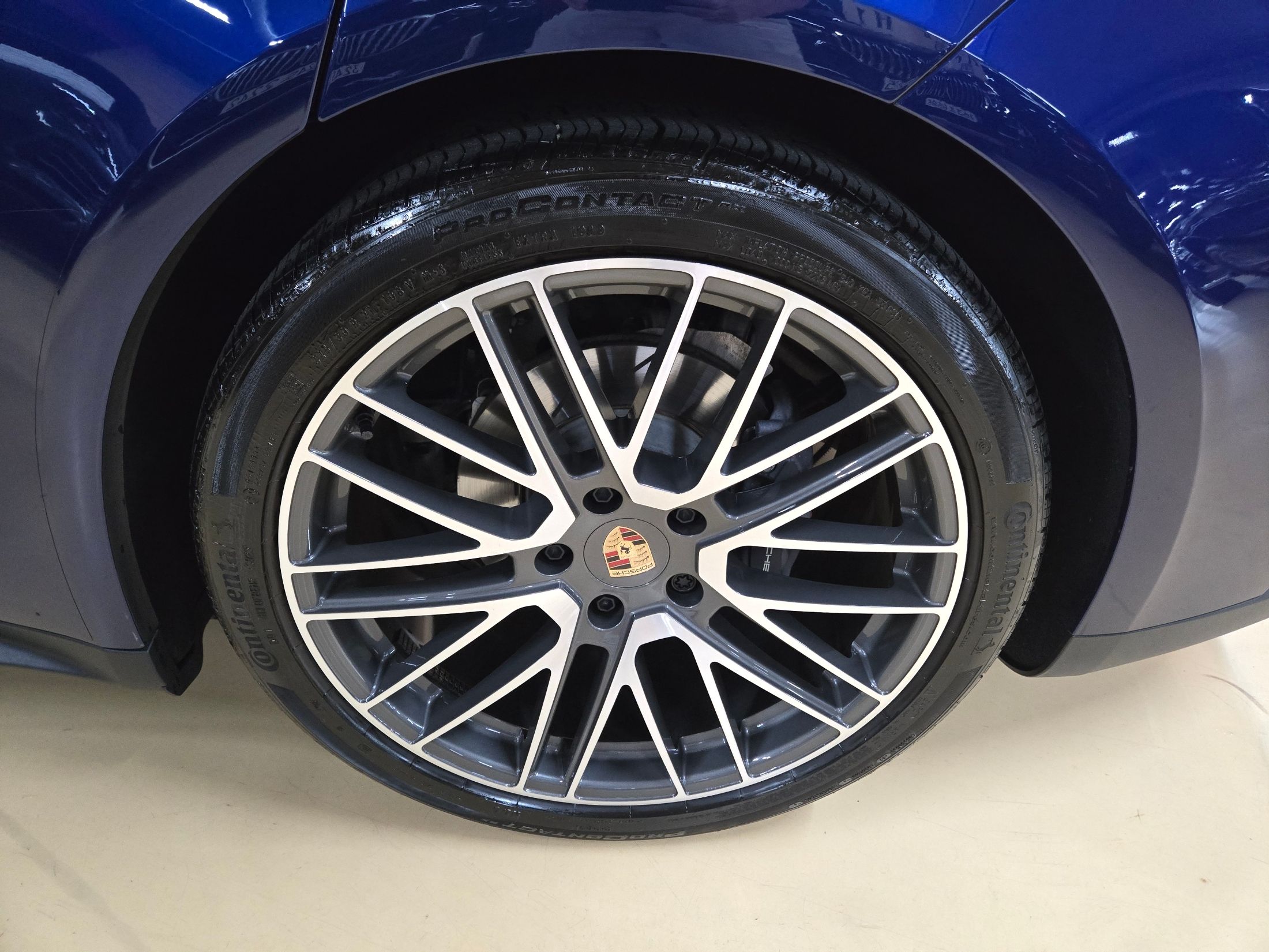 PORSCHE PANAMERA 972 2024