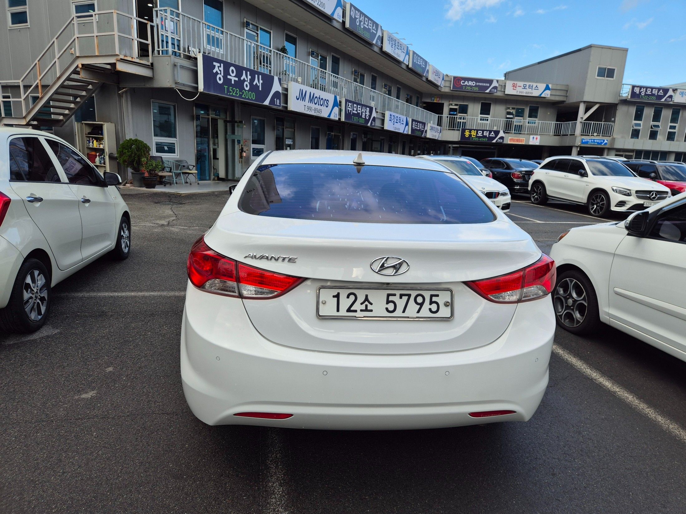 HYUNDAI AVANTE MD 2011