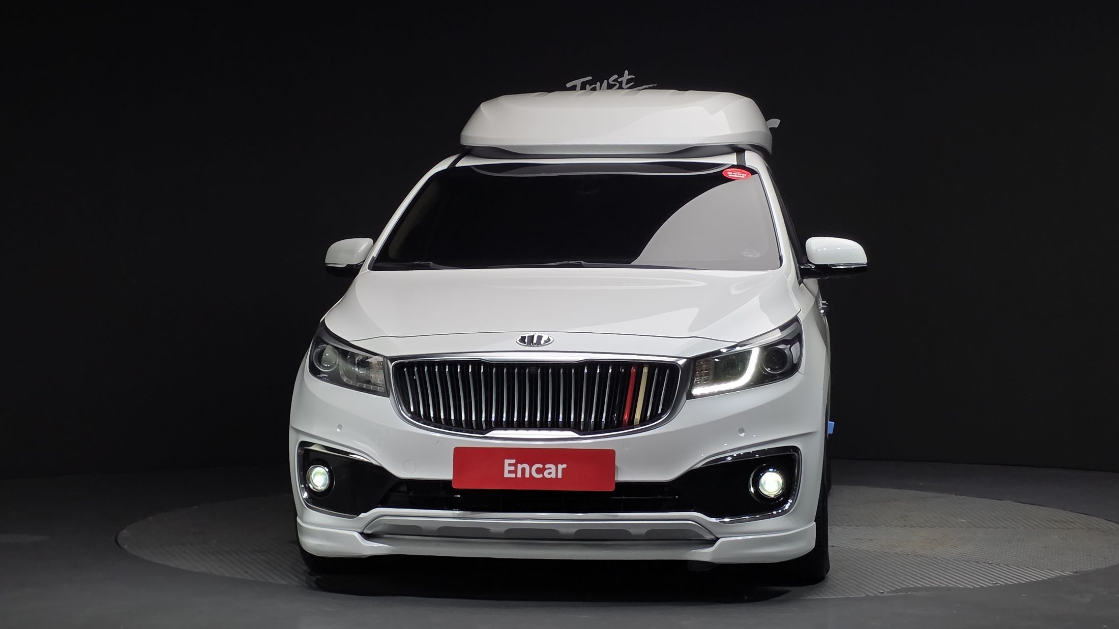 KIA CARNIVAL 2018
