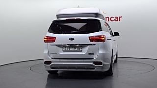 KIA CARNIVAL 2018