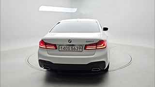 BMW 5-SERIES G30 2017