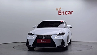 LEXUS IS200T 2016