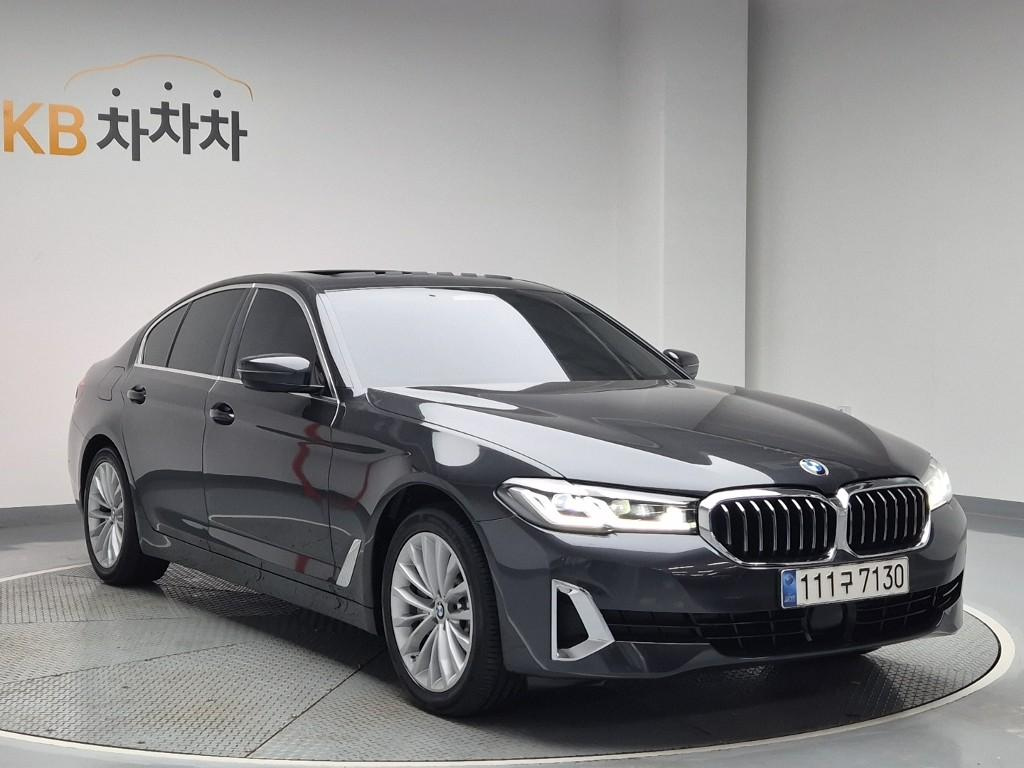 BMW 5-SERIES G30 2021