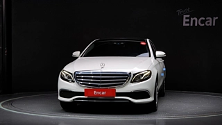 MERCEDES BENZ E-CLASS W213 2017