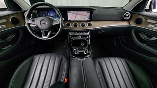 MERCEDES BENZ E-CLASS W213 2017