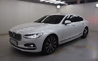 VOLVO S90 2022