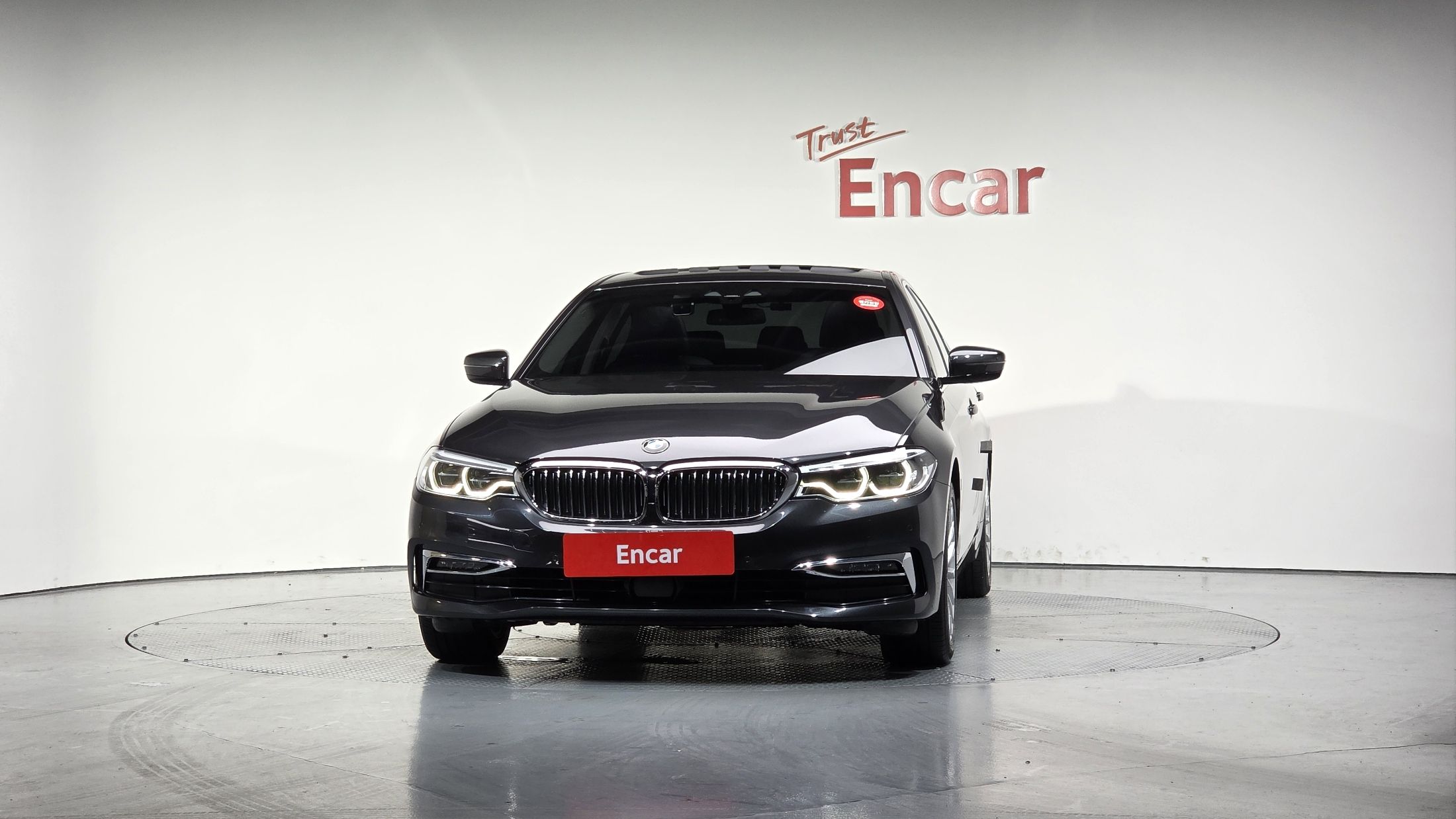 BMW 5-SERIES G30 2019