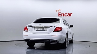 MERCEDES BENZ E-CLASS W213 2017