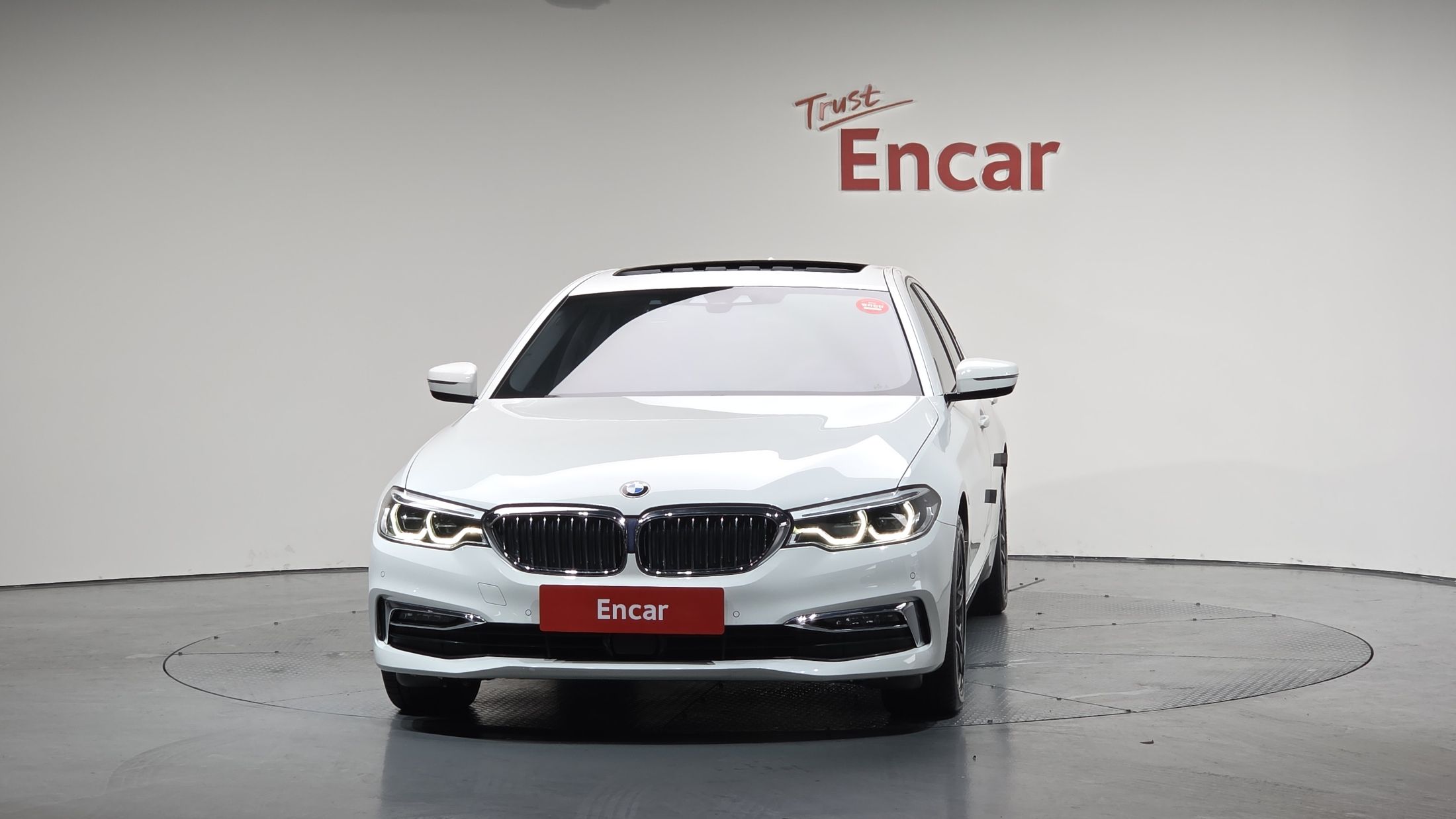 BMW 5-SERIES G30 2019