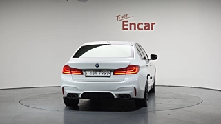 BMW 5-SERIES G30 2019