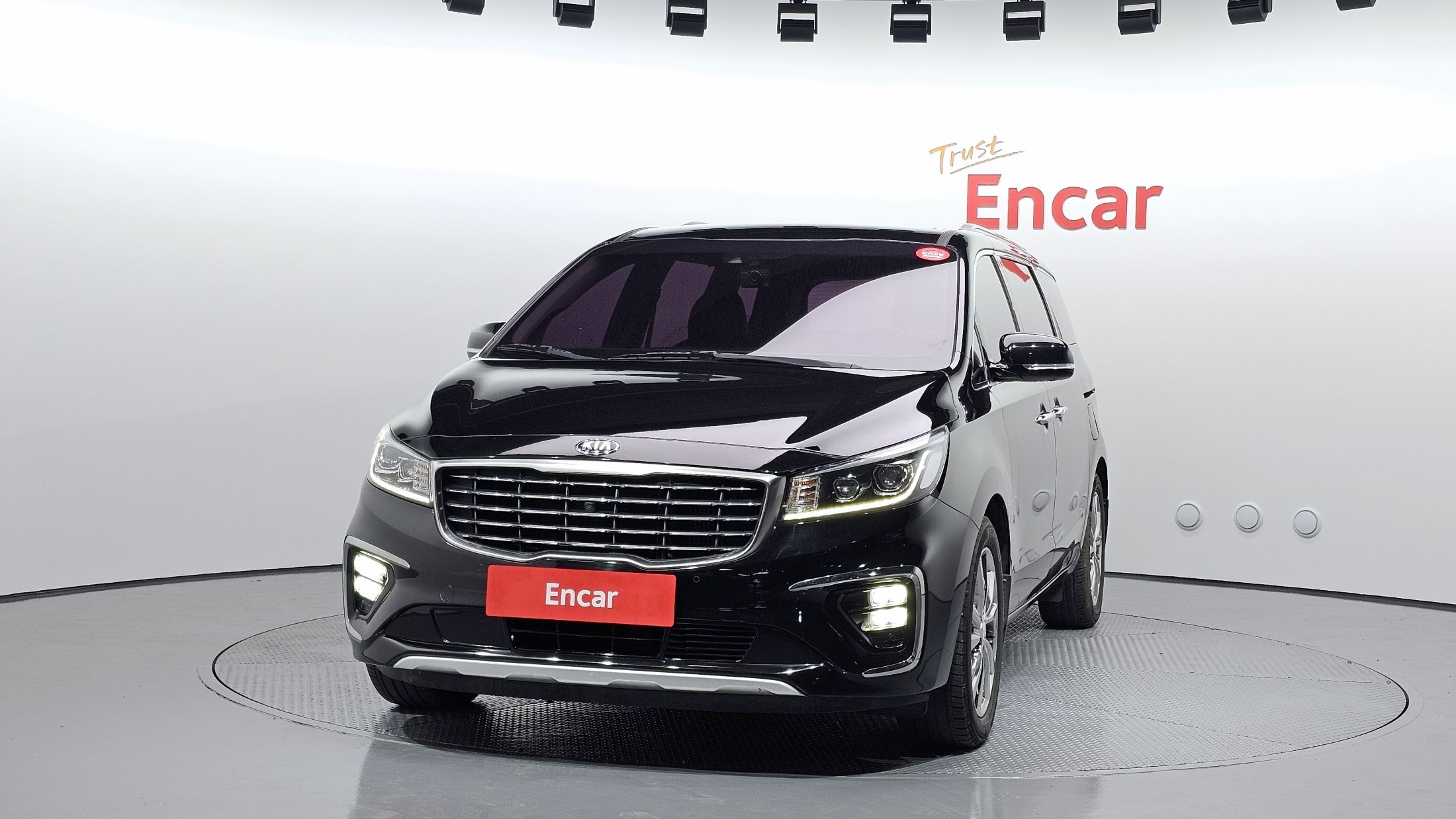 KIA CARNIVAL 2018