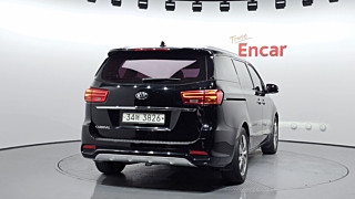 KIA CARNIVAL 2018