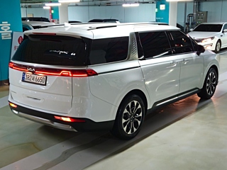 KIA CARNIVAL 2023