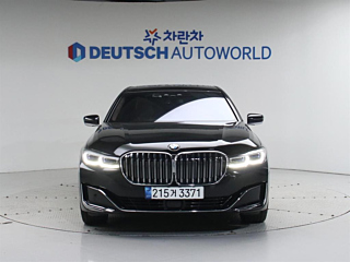 BMW 7-SERIES G11 2016
