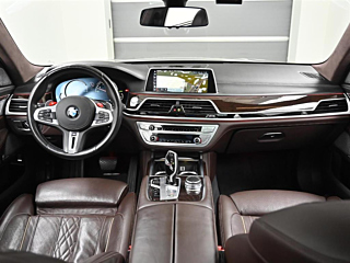 BMW 7-SERIES G11 2016