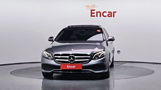 MERCEDES BENZ E-CLASS W213 2017