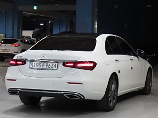 MERCEDES BENZ E-CLASS W213 2023