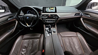 BMW 5-SERIES G30 2018