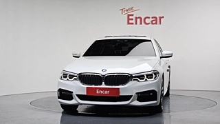 BMW 5-SERIES G30 2017