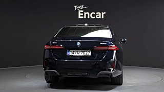 BMW 5-SERIES G60 2023