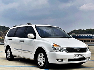 KIA CARNIVAL R 2012