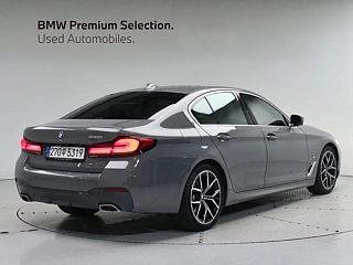 BMW 5-SERIES G30 2021