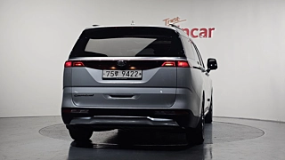 KIA CARNIVAL 2021