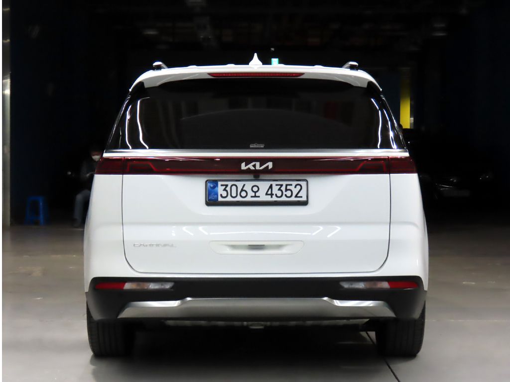 KIA CARNIVAL 2021
