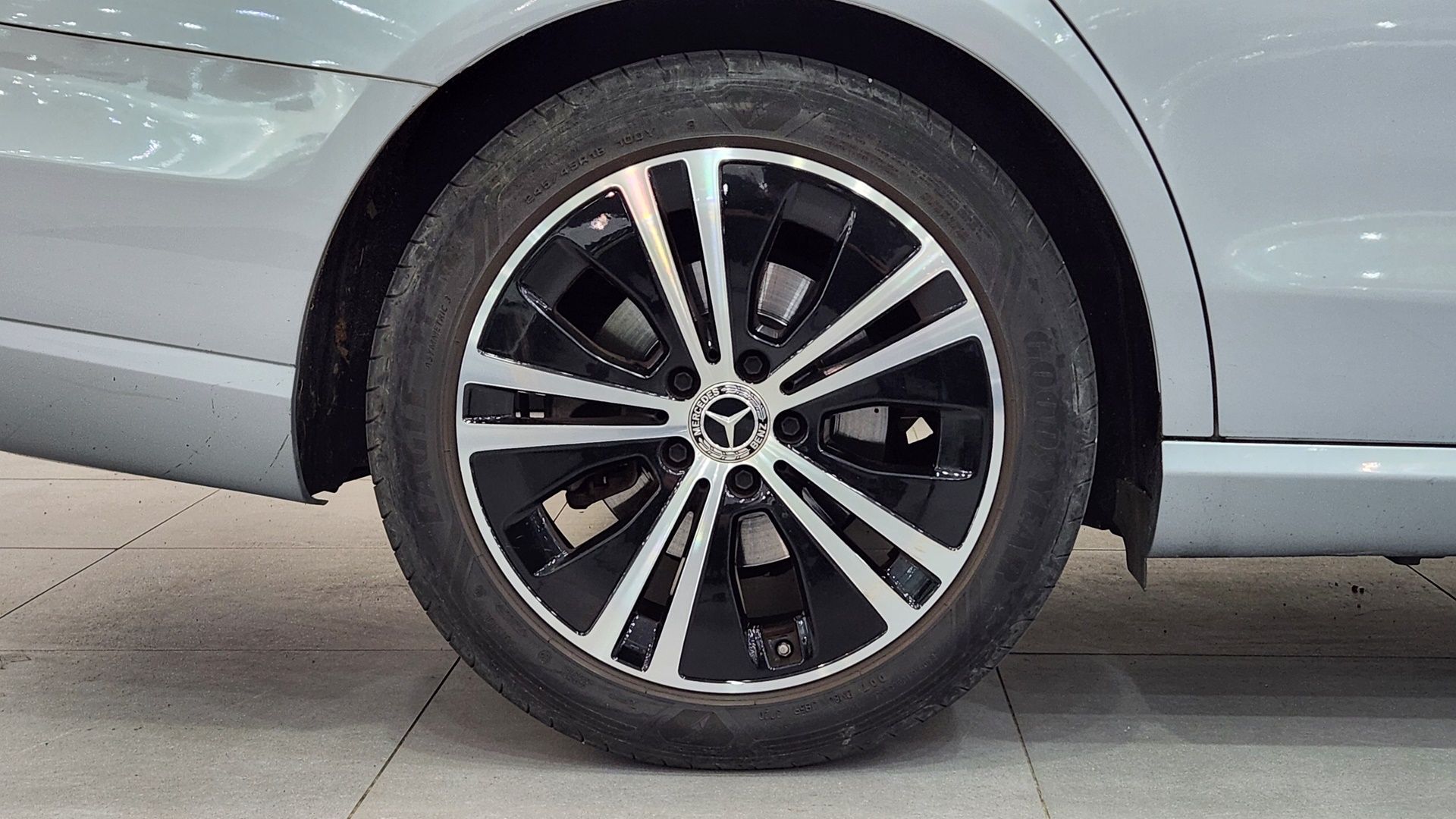 MERCEDES BENZ E-CLASS W213 2021