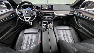 BMW 5-SERIES G30 2017
