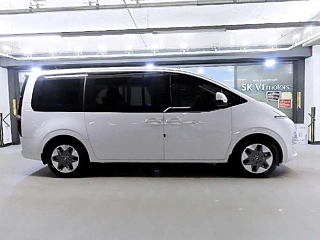 HYUNDAI STARIA 2023