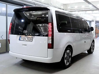 HYUNDAI STARIA 2023