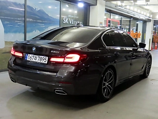 BMW 5-SERIES G60 2023