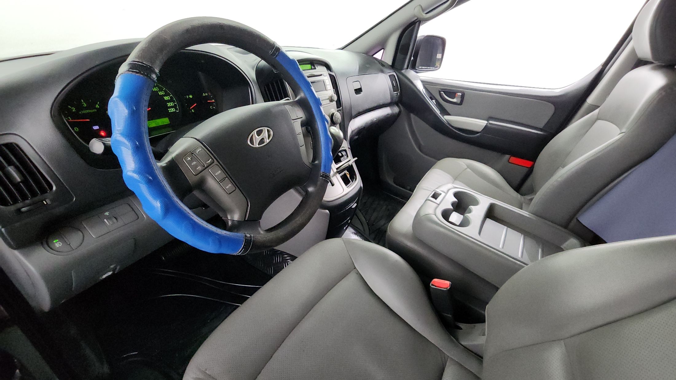 HYUNDAI STAREX GRAND 2014